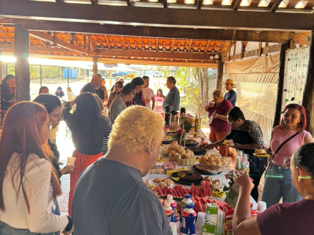 CAFÉ DA MANHÃ EM FAMÍLIA